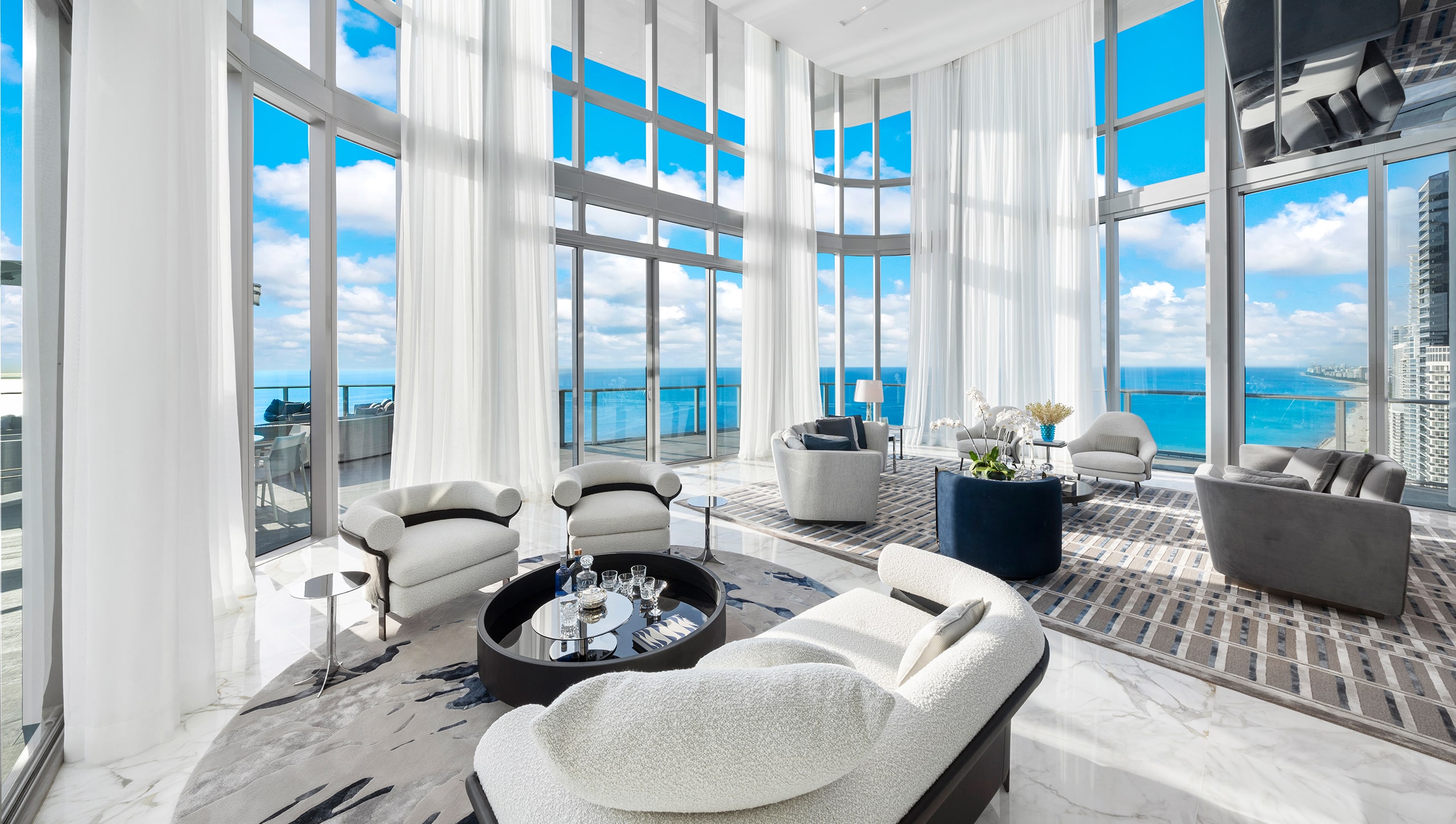 The Jills Zeder Group/Luxhunters Productions