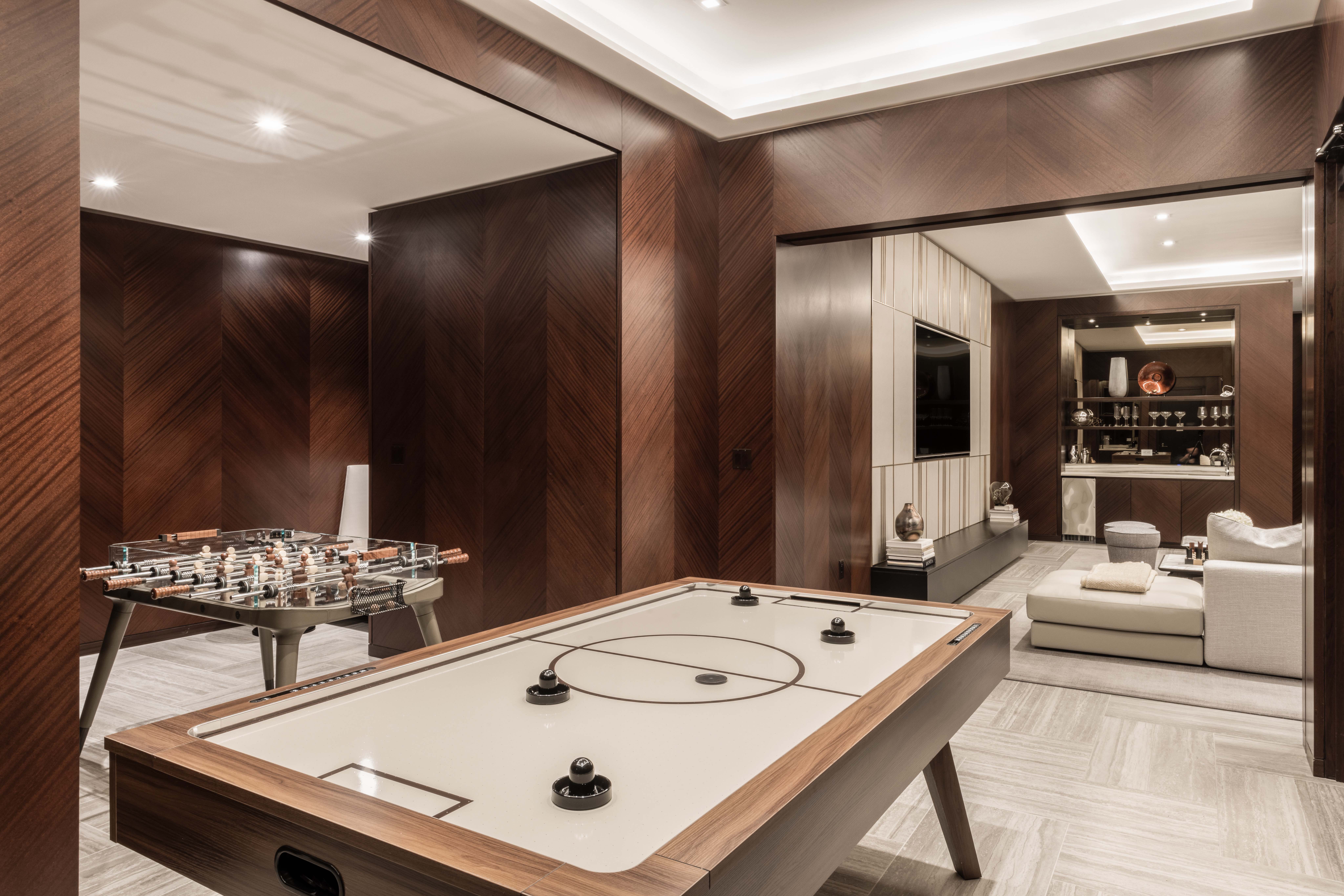 108 Leonard Luxury Condominium